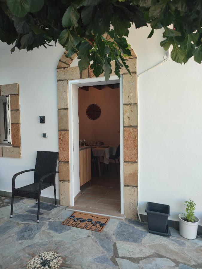 Villa Jimmy, Pilona Village Vlicha  Exteriör bild